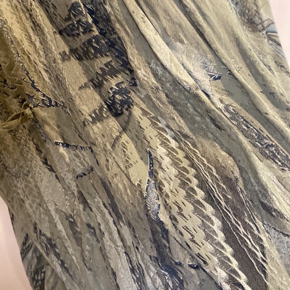 Sofia Made in Italy Olive Botanical Green Tunic Large Top leaves snake high low - Picture 7 of 7